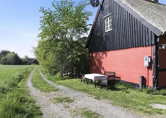 4747-aakirkeby-bodernevej-10 * Åkirkeby